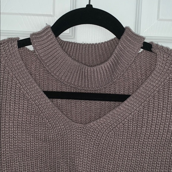 Trendy Choker V-neck sweater with zipper details - Picture 4 of 4
